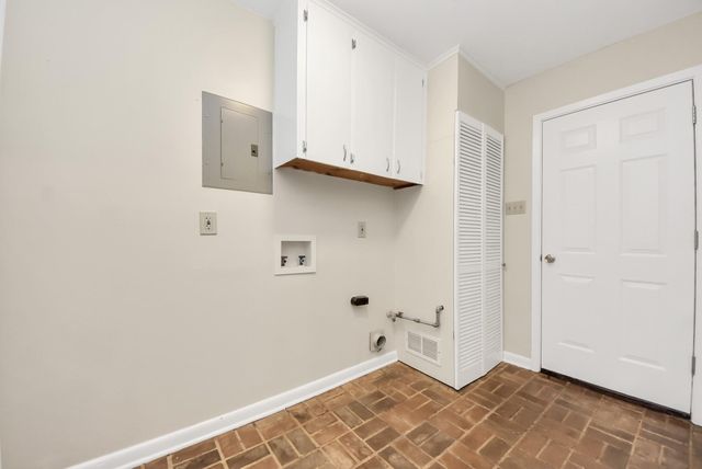 823 Timber Cove Drive, Seabrook, TX 77586