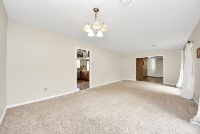 823 Timber Cove Drive, Seabrook, TX 77586