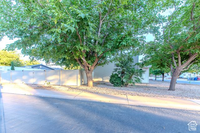 515 250, Ivins, UT 84738