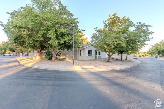 515 250, Ivins, UT 84738