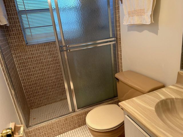 7877 Golf Circle Drive 211, Margate, FL 33063