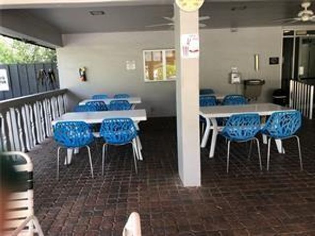 7877 Golf Circle Drive 211, Margate, FL 33063