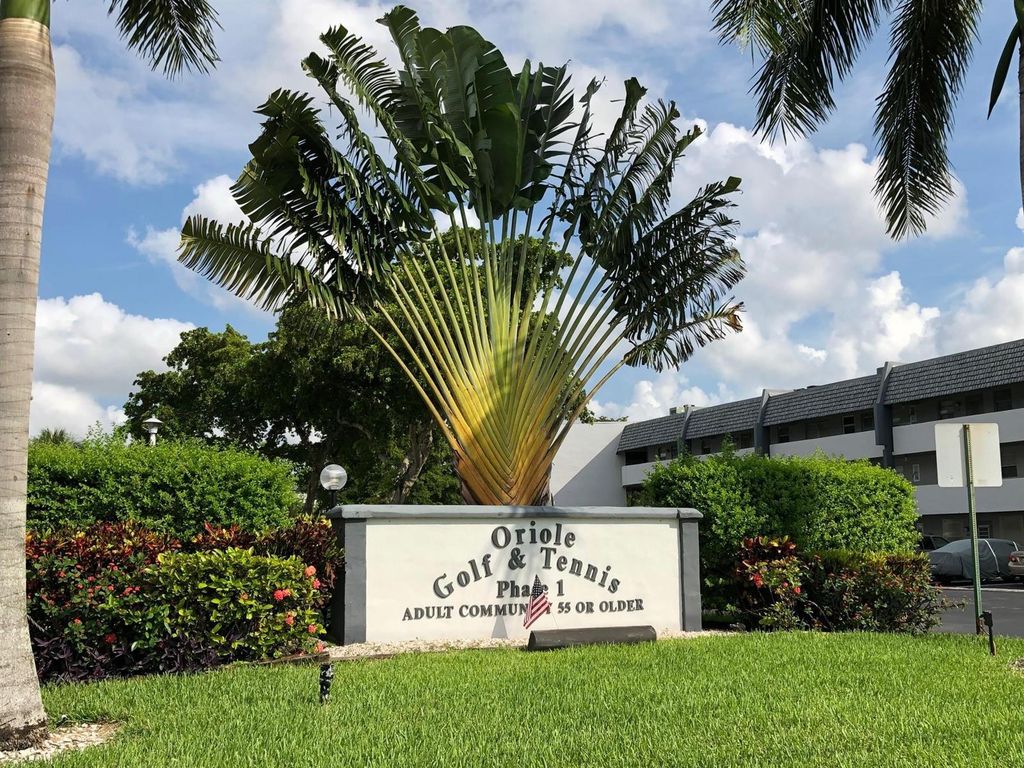 7877 Golf Circle Drive 211, Margate, FL 33063