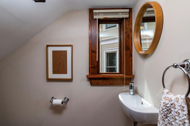 1937 Selby Avenue, Saint Paul, MN 55104