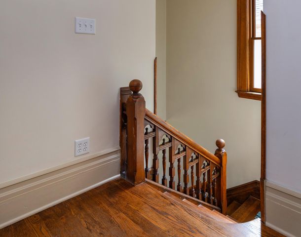 1937 Selby Avenue, Saint Paul, MN 55104