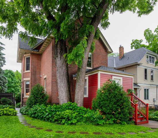 1937 Selby Avenue, Saint Paul, MN 55104