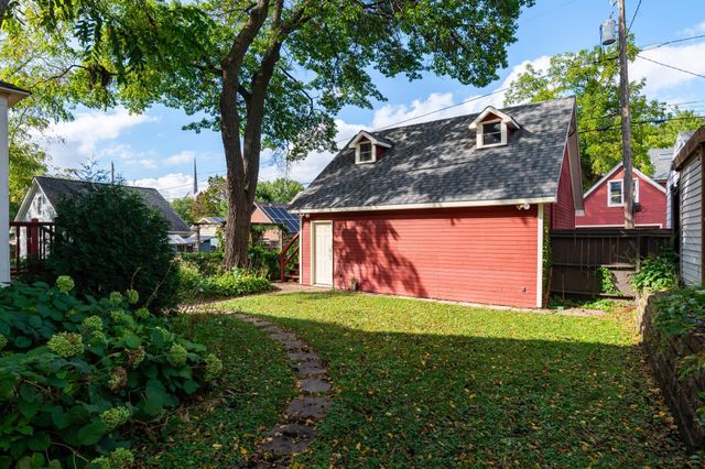1937 Selby Avenue, Saint Paul, MN 55104