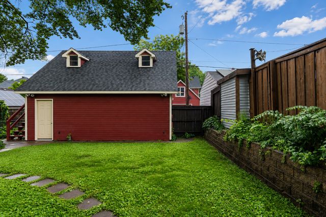 1937 Selby Avenue, Saint Paul, MN 55104