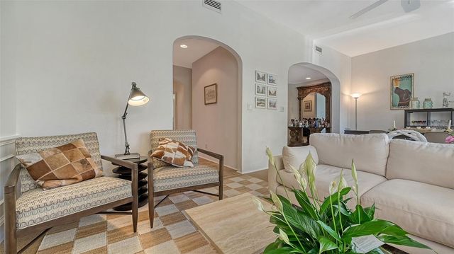 33 BISHOPS COURT ROAD 118, Osprey, FL 34229