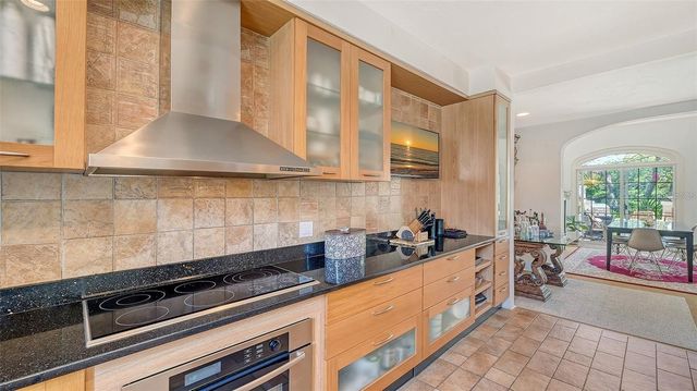 33 BISHOPS COURT ROAD 118, Osprey, FL 34229