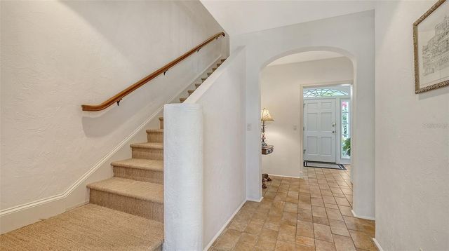 33 BISHOPS COURT ROAD 118, Osprey, FL 34229