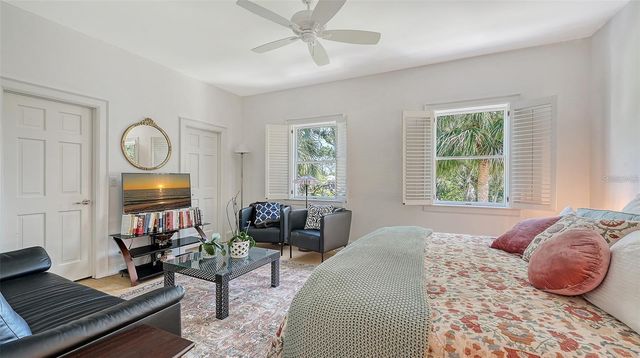 33 BISHOPS COURT ROAD 118, Osprey, FL 34229