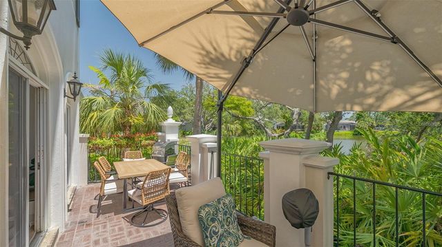 33 BISHOPS COURT ROAD 118, Osprey, FL 34229