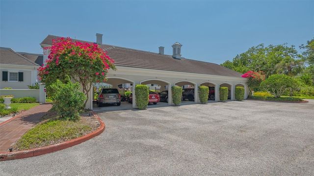 33 BISHOPS COURT ROAD 118, Osprey, FL 34229