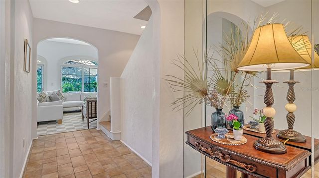 33 BISHOPS COURT ROAD 118, Osprey, FL 34229