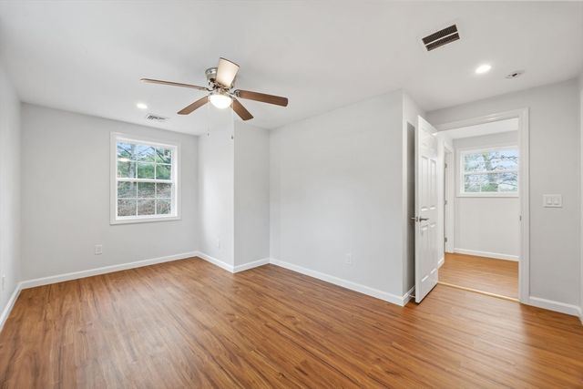 259 Park Ave, Wareham, MA 02538