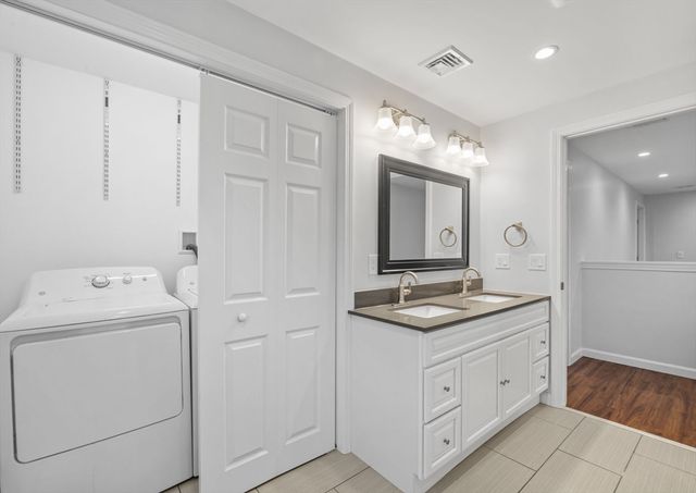 259 Park Ave, Wareham, MA 02538