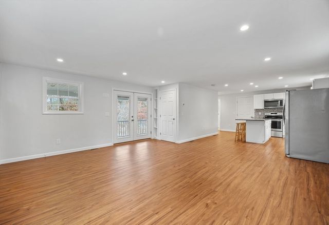 259 Park Ave, Wareham, MA 02538