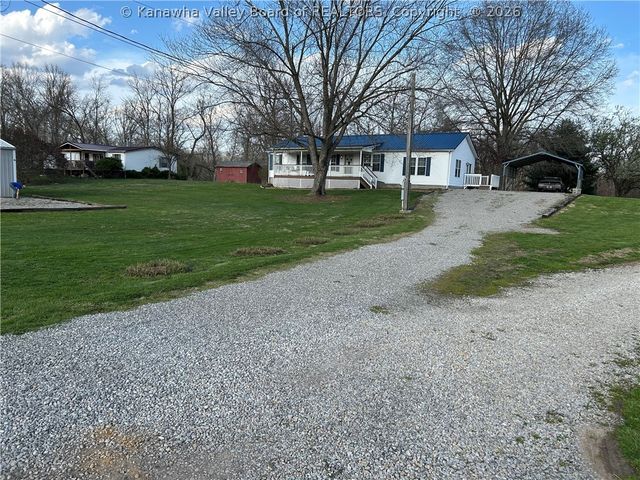 202 Blackbird Drive, Ashton, WV 25503