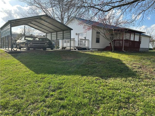 202 Blackbird Drive, Ashton, WV 25503