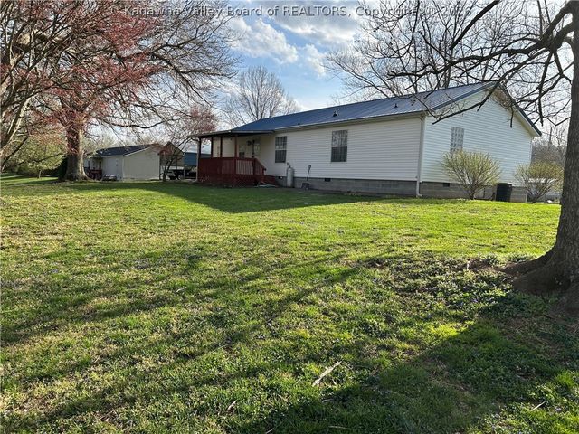 202 Blackbird Drive, Ashton, WV 25503