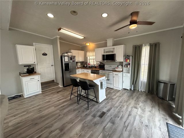 202 Blackbird Drive, Ashton, WV 25503