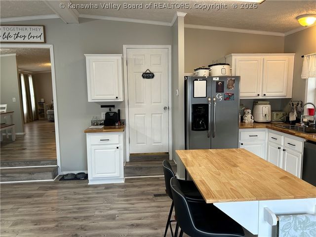 202 Blackbird Drive, Ashton, WV 25503