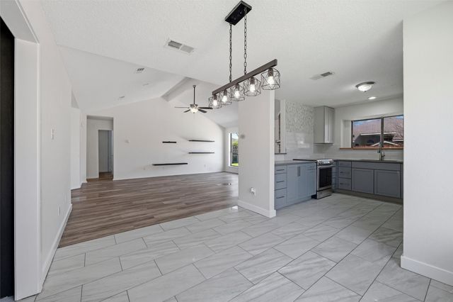 4238 Emerson Drive, Grand Prairie, TX 75052