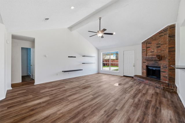 4238 Emerson Drive, Grand Prairie, TX 75052