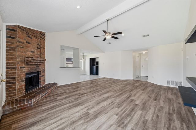 4238 Emerson Drive, Grand Prairie, TX 75052