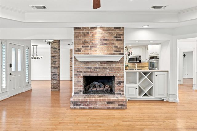 314 Drexel Drive, Grapevine, TX 76051