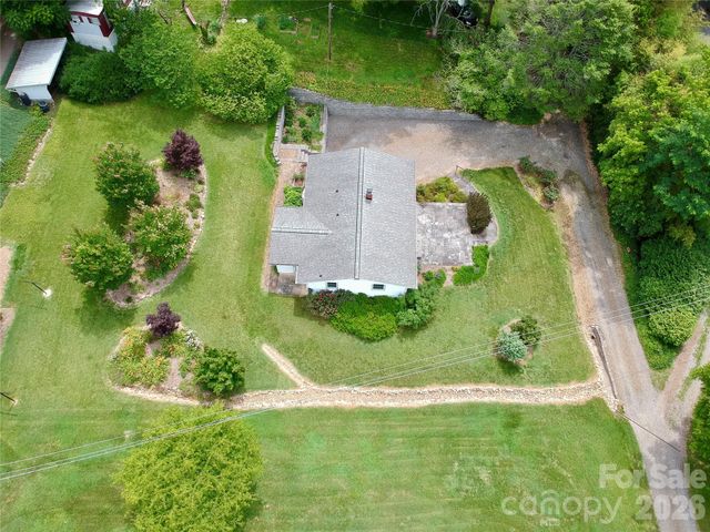 20 Ridge Cross Road, Asheville, NC 28805