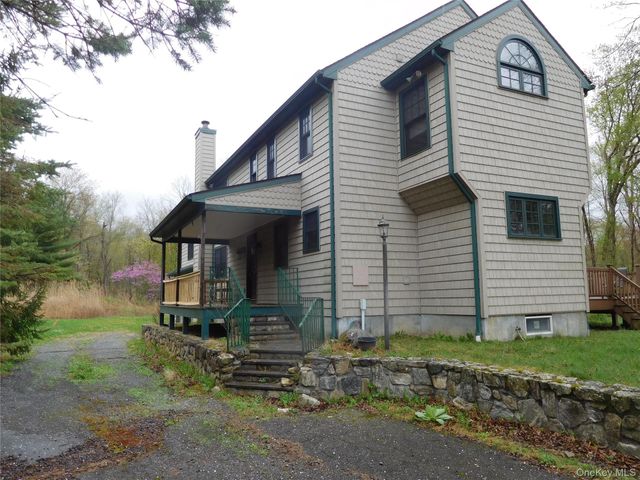 6 Brookside Lane, Ossining, NY 10562
