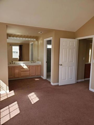 106 Village Circle, Santa Cruz, CA 95060