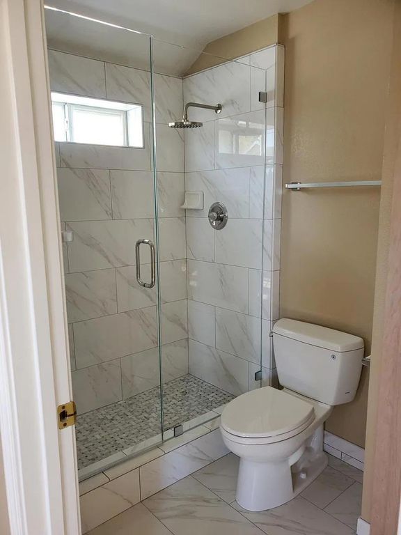 Image 9 of property listing at 106 Village Circle, Santa Cruz, CA 95060