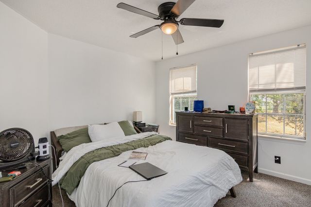 96 Grassmire Dr, Clarksville, TN 37042