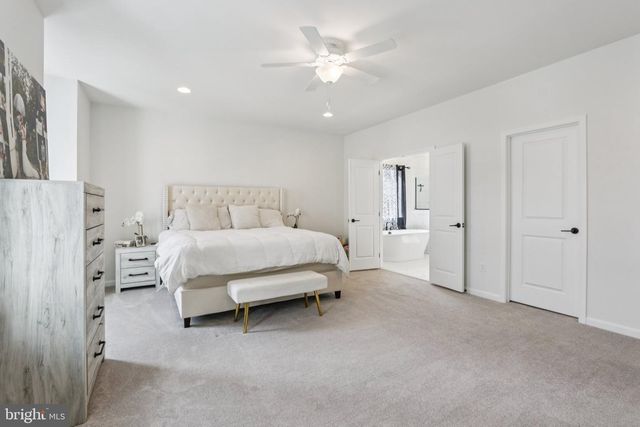 15 PATRICIA DR, Trappe, PA 19426