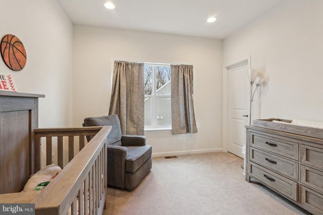 15 PATRICIA DR, Trappe, PA 19426