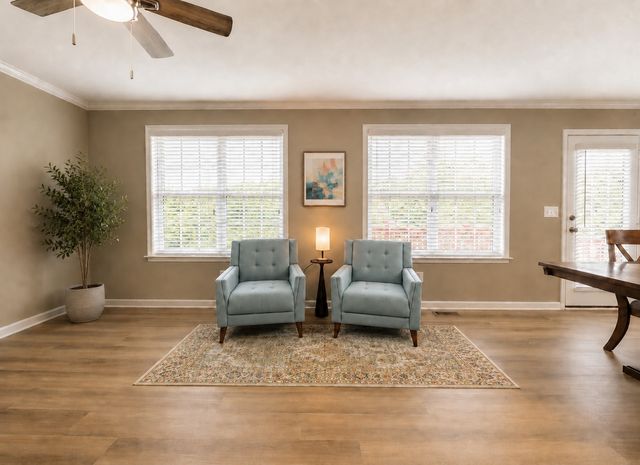 160 Lena Loop, Burns, TN 37029