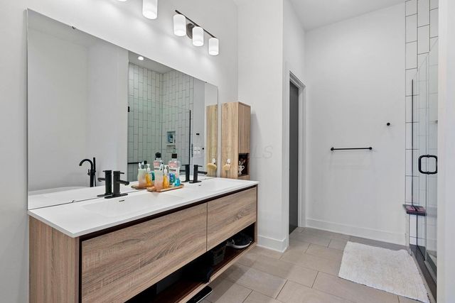 236 Neruda Avenue, 16, Columbus, OH 43215