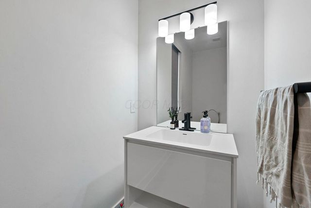 236 Neruda Avenue, 16, Columbus, OH 43215