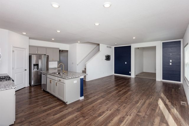 2103 NW Greenwood Street, Ankeny, IA 50023