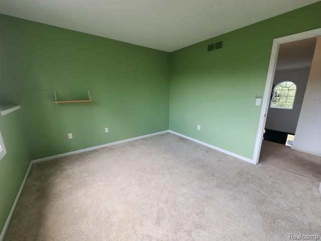 481 Overlook Drive, Oxford Charter Township, MI 48371