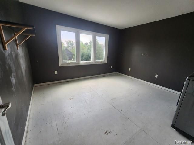 481 Overlook Drive, Oxford Charter Township, MI 48371