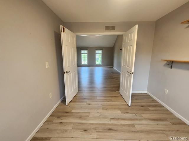 481 Overlook Drive, Oxford Charter Township, MI 48371