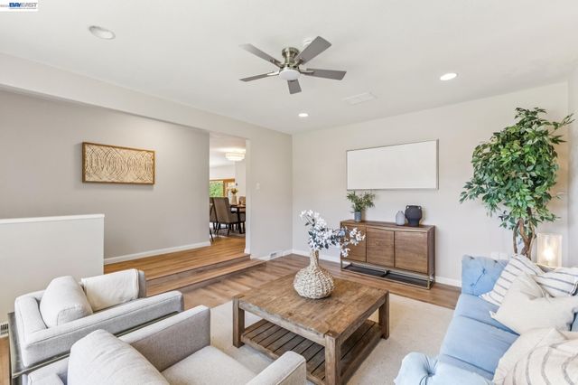 1684 Ramblewood Way, Pleasanton, CA 94566