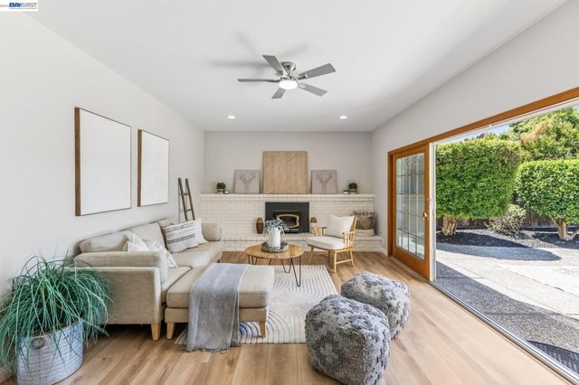 1684 Ramblewood Way, Pleasanton, CA 94566