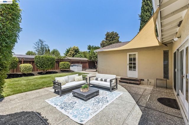 1684 Ramblewood Way, Pleasanton, CA 94566