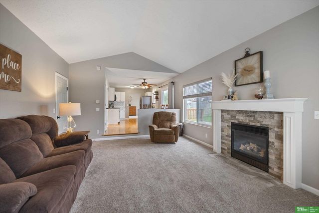 14819 Sprague Street, Omaha, NE 68116