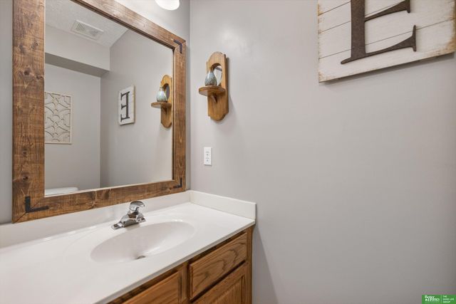 14819 Sprague Street, Omaha, NE 68116